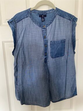 GAP Light Denim Blue Button-Front Chambray Top